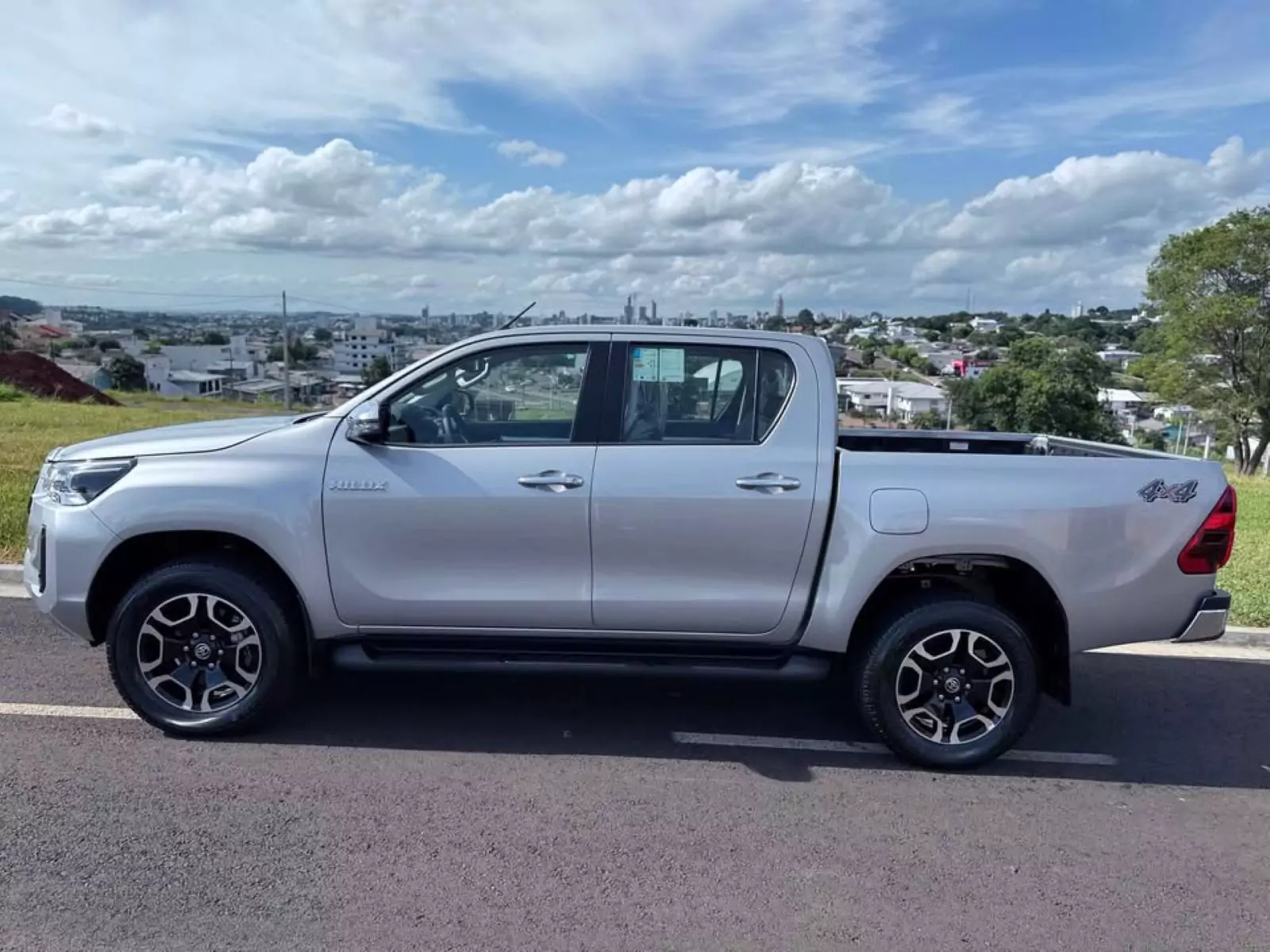  Toyota Hilux 2025