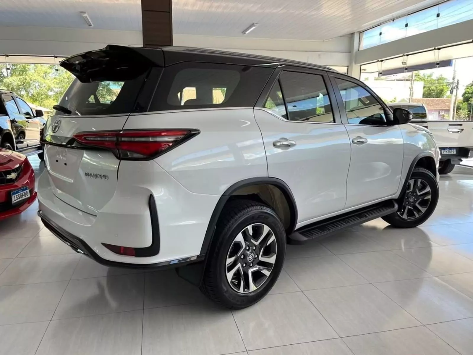 Toyota Hilux SW4 Diamond 2025